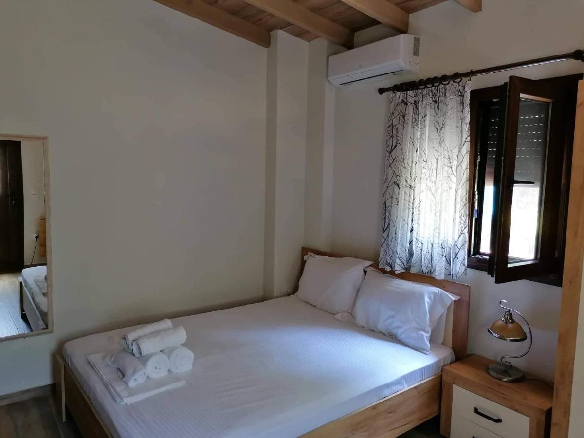 Tiny House By The Sea Villa Nea Skioni Exterior photo
