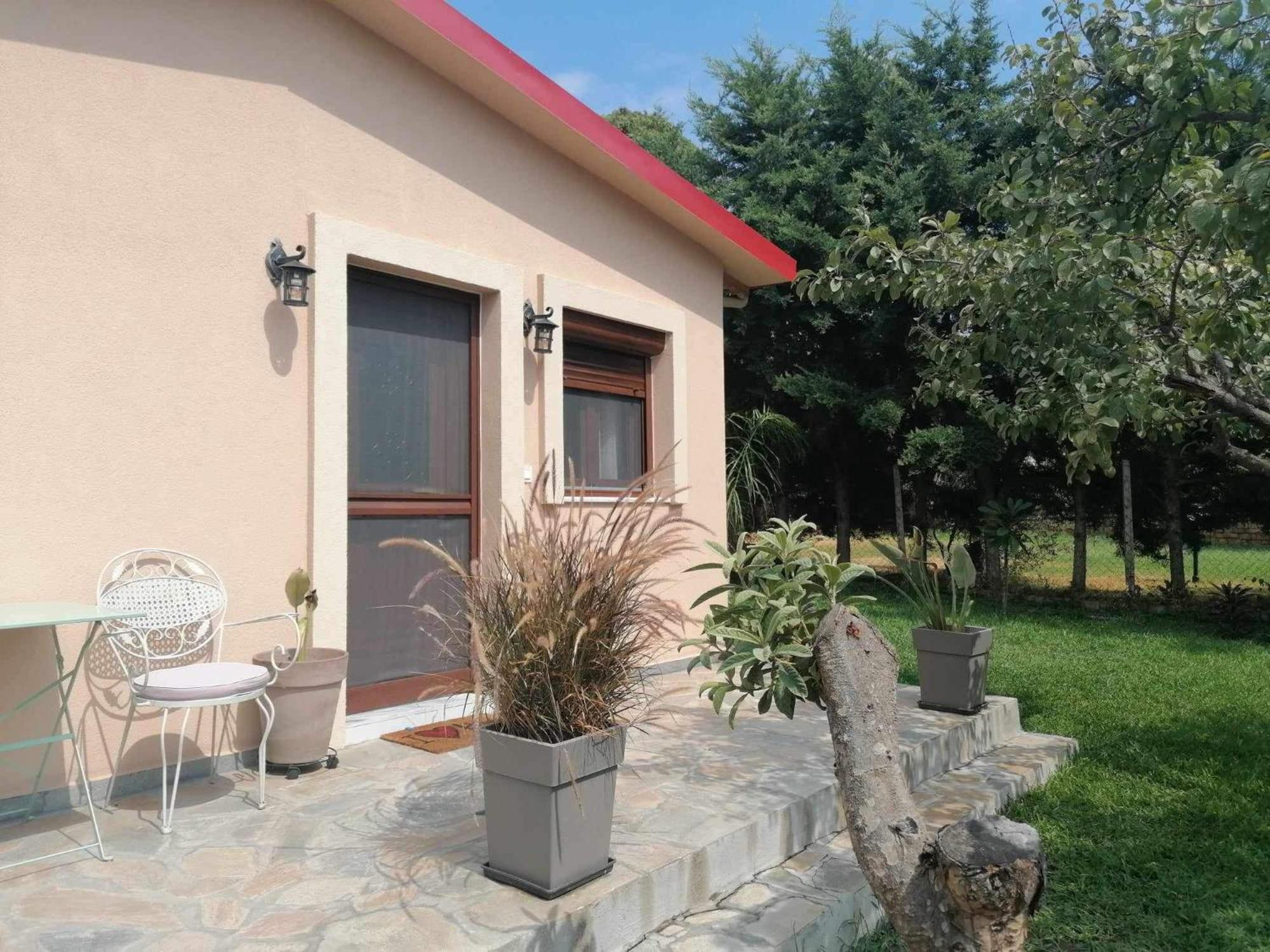 Tiny House By The Sea Villa Nea Skioni Exterior photo